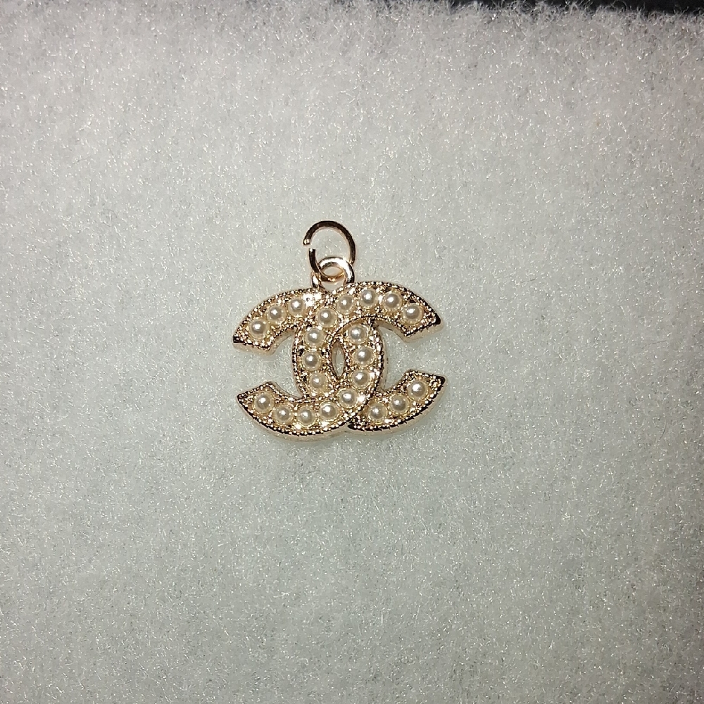 Pearl Charm- Gold